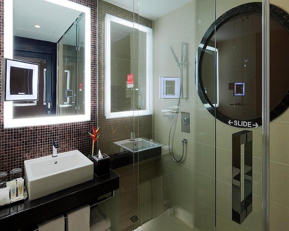 King Superior Room