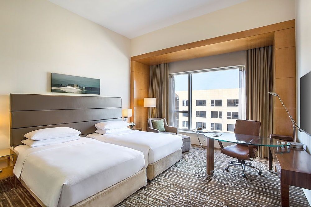 Hyatt Regency Pune & Residences Room, 2 Twin Beds 4