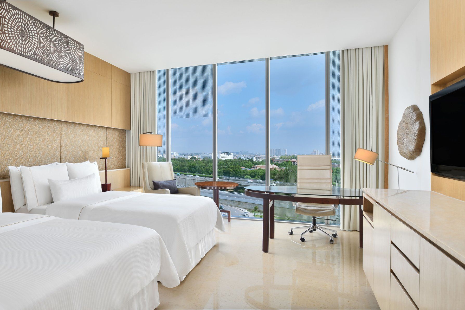 Guest room, 2 Queen, City view