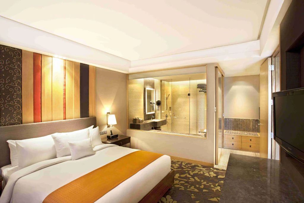 1 King bed 1 Bedroom Suite Lounge Access