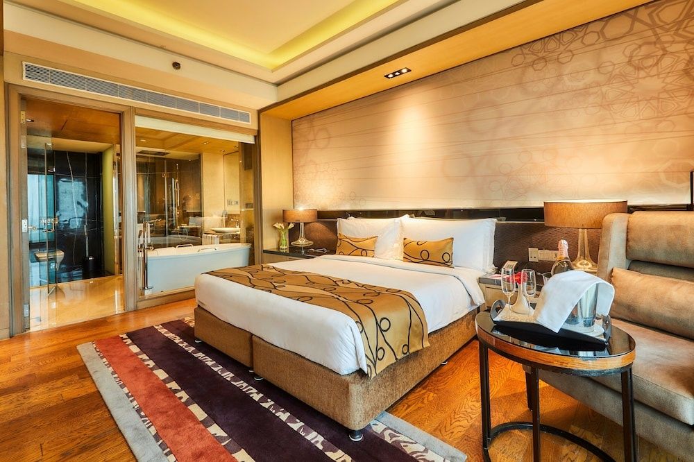 Standard Room, 1 King Bed, Accessible, Non Smoking