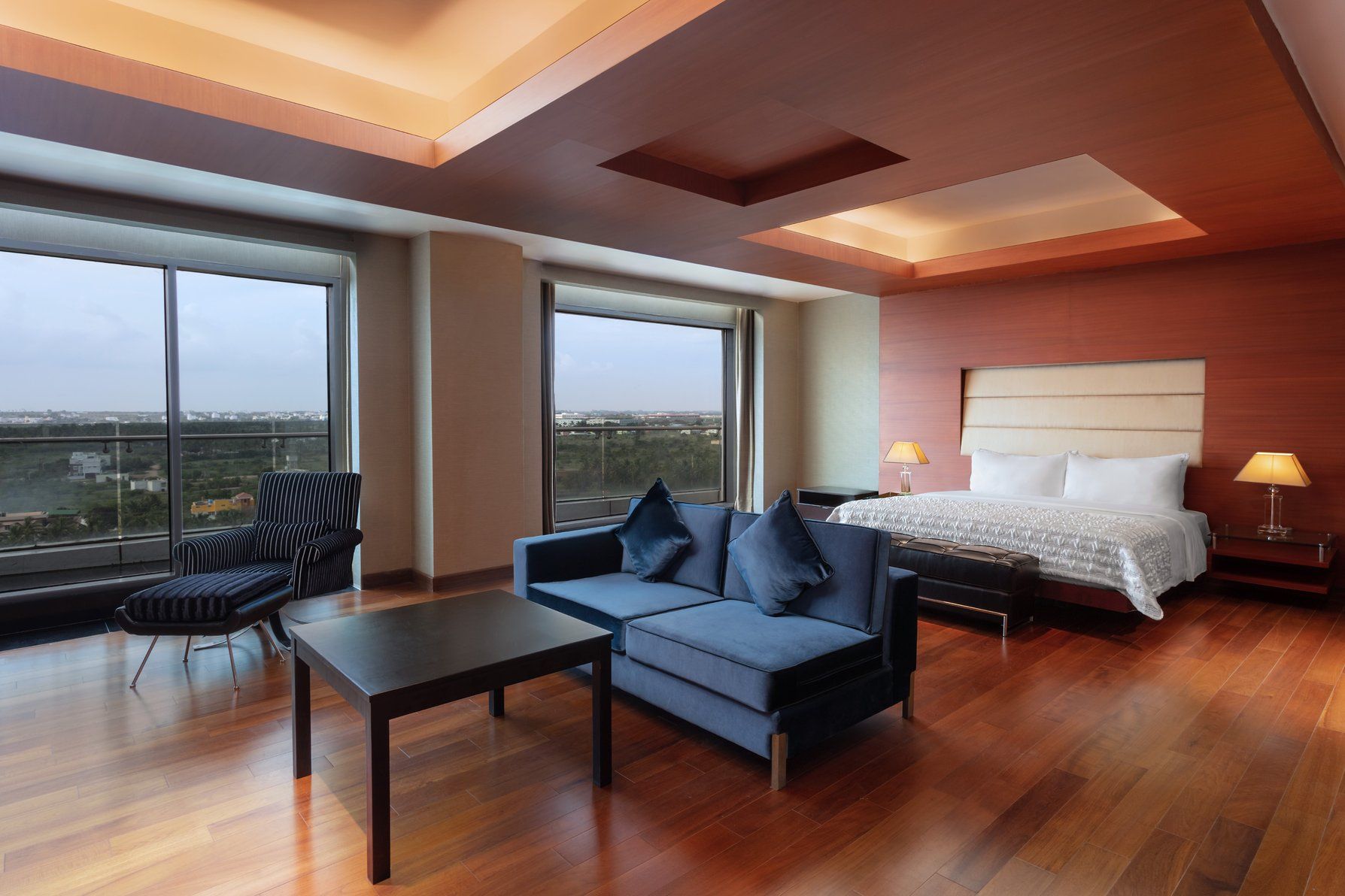 Concierge level, 2 Bedroom Presidential Suite, 2 King, City view, Corner room, Top floor