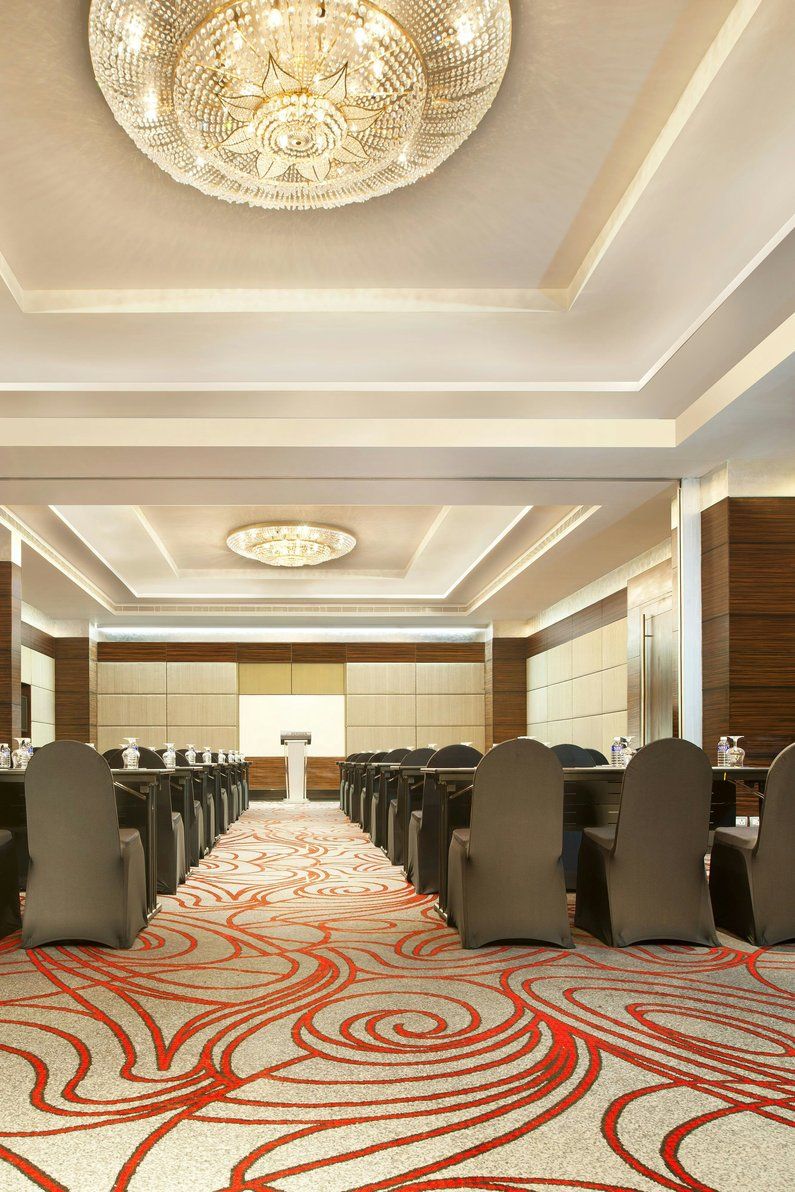 Crystal Room - Classroom Meeting