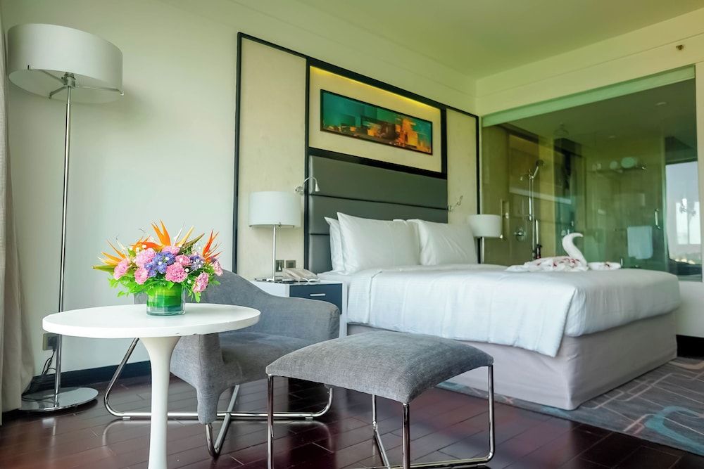 undefined Crowne Plaza Pune City Centre, an IHG Hotel 9