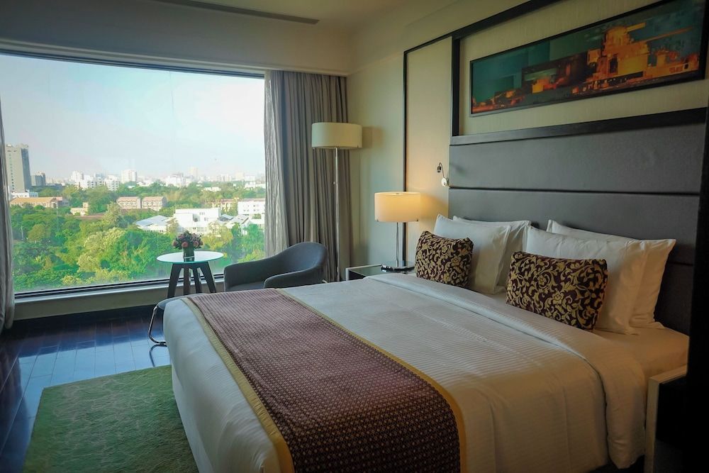 undefined Crowne Plaza Pune City Centre, an IHG Hotel 8