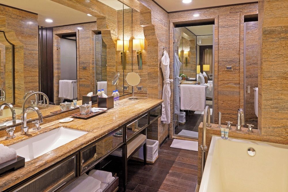 ITC Grand Chola, a Luxury Collection Hotel, Chennai House, City View 7