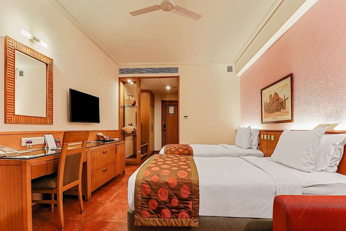 DoubleTree by Hilton Hotel Goa - Arpora - Baga Deluxe Room, 2 Twin Beds 4