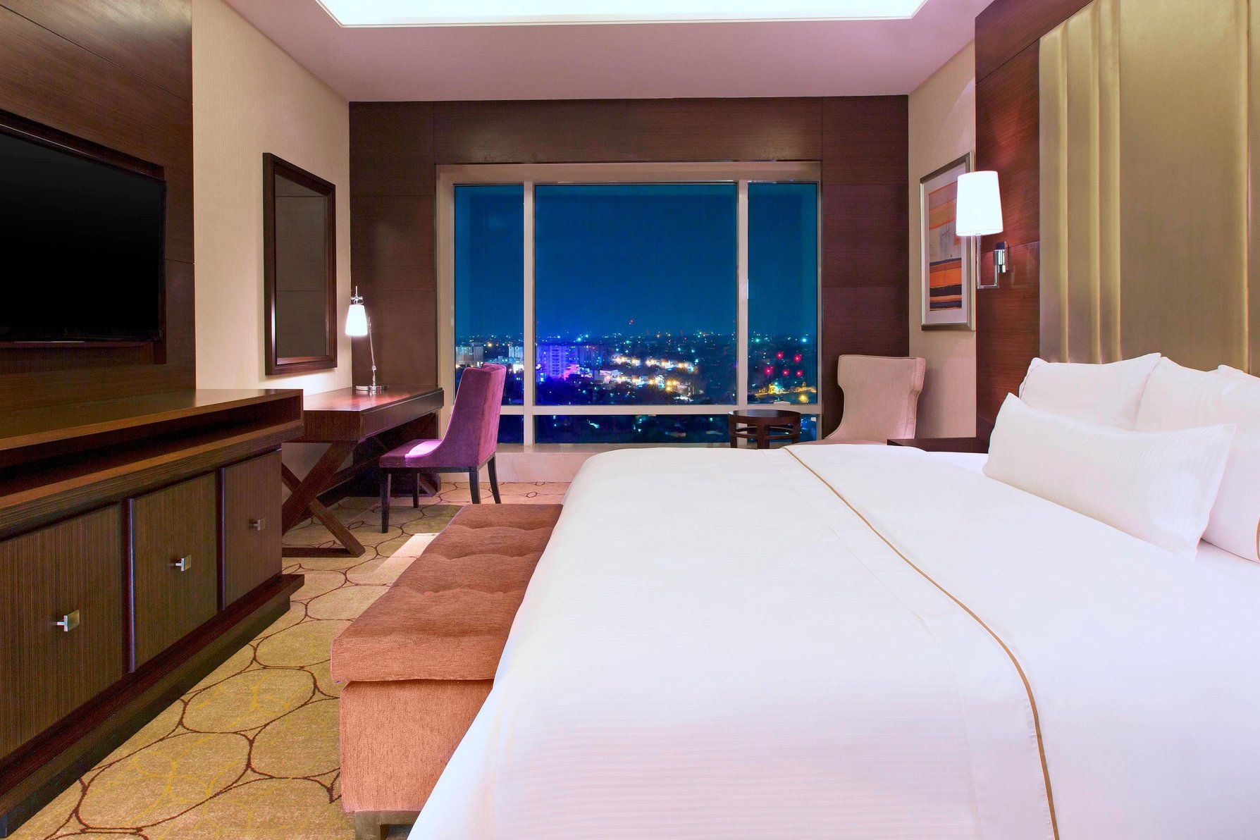 Chairman Suite - Bedroom