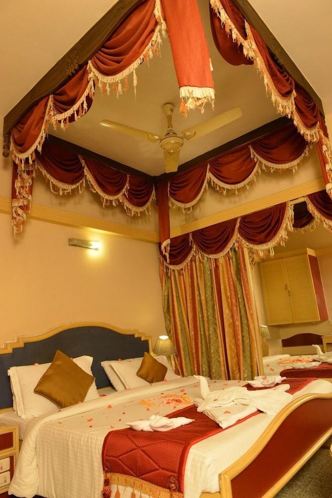 Sree Bharani Hotels Deluxe AC