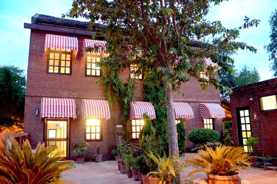 undefined Hotel Sunbird 10