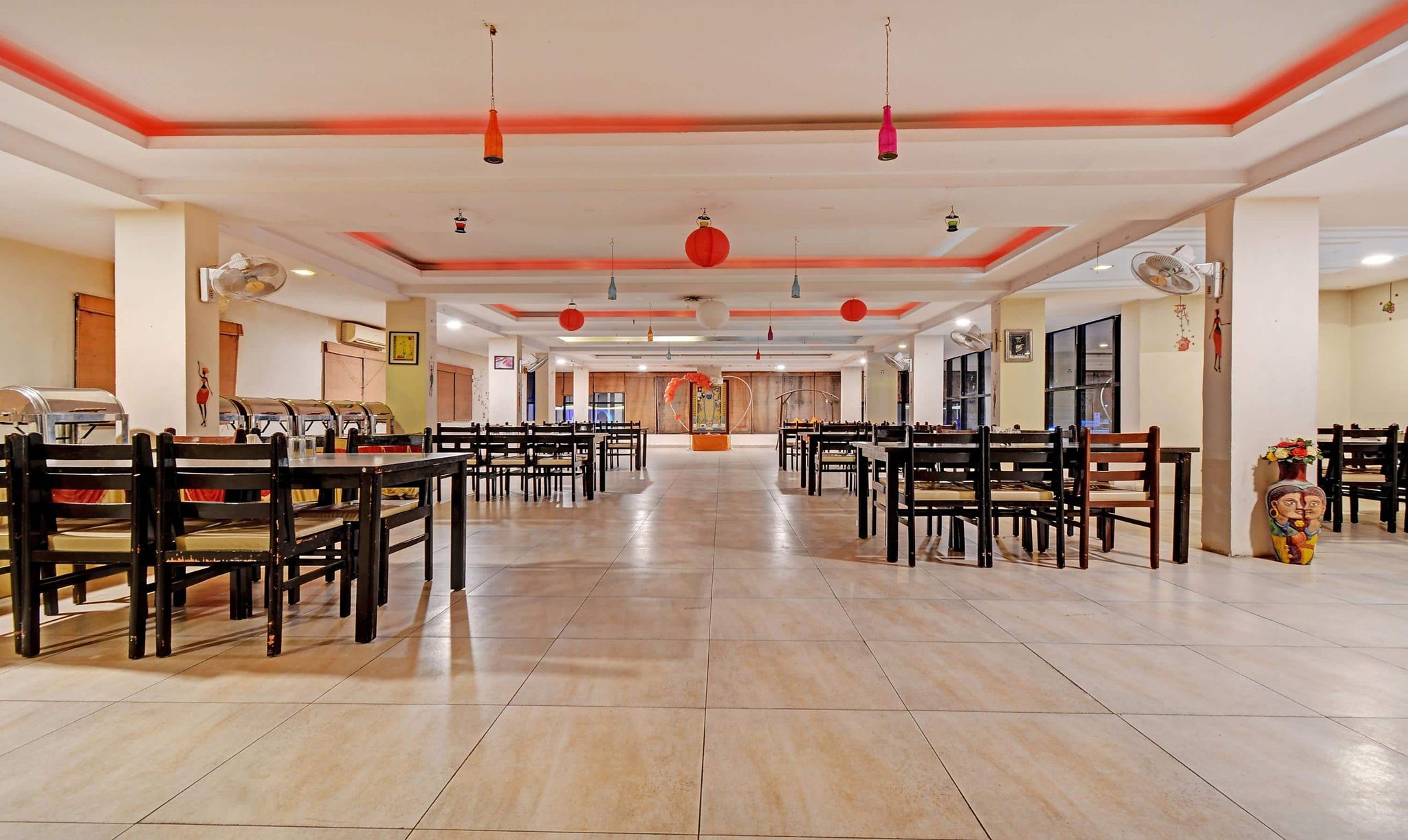 Food & Dining