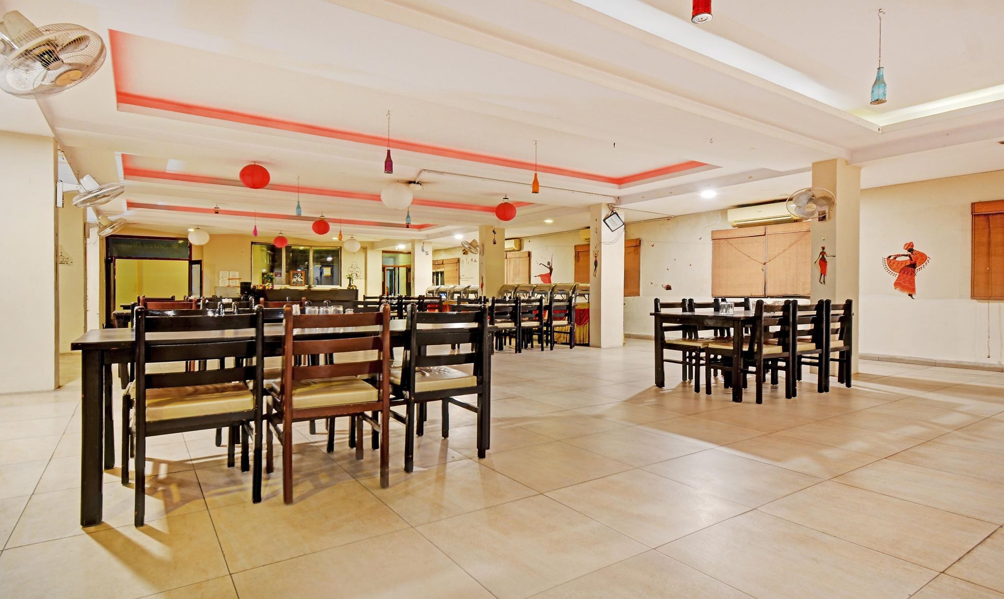 Food & Dining