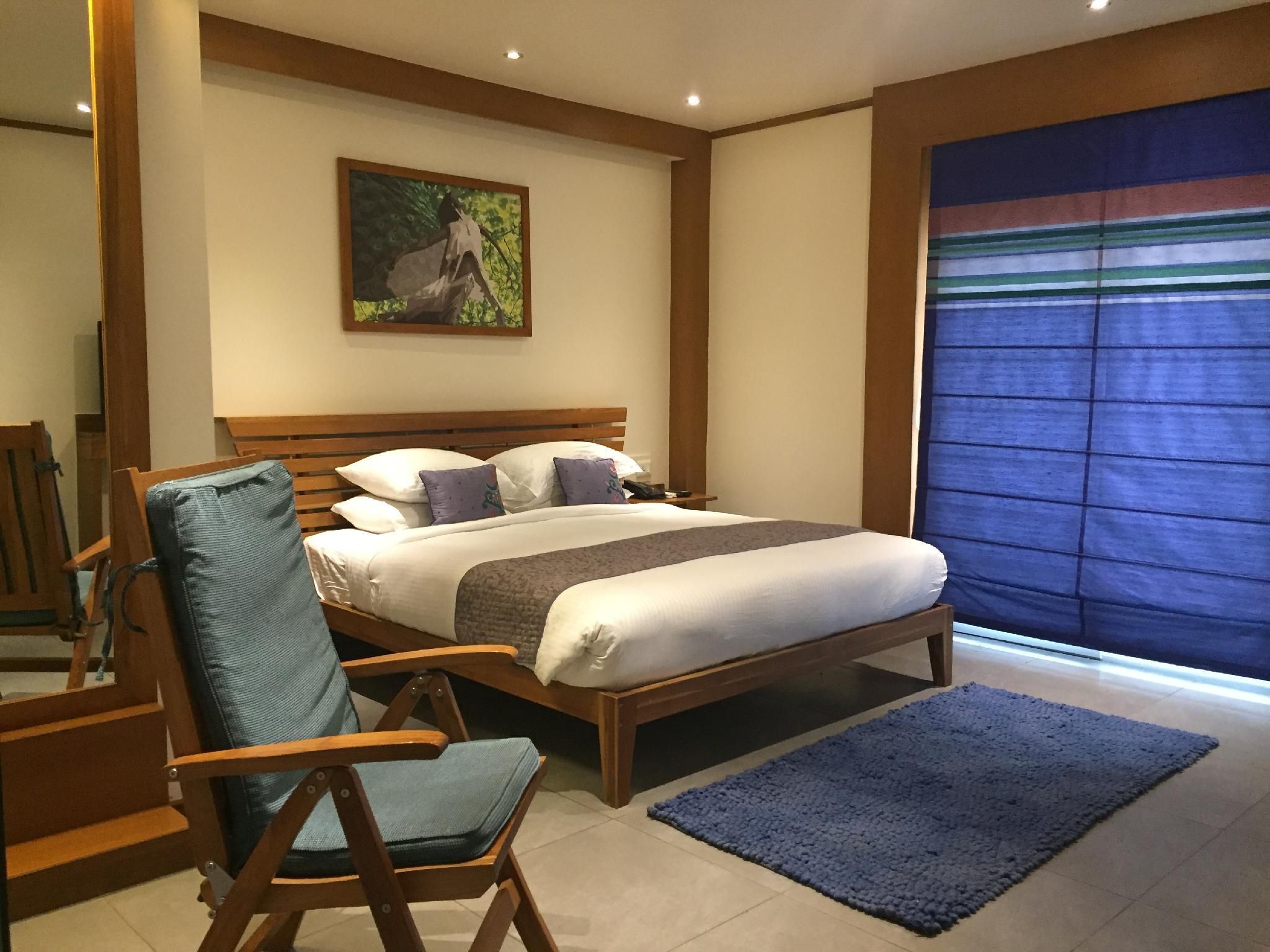 BRYS CAVES, The Jungle Resort Deluxe Cave 5