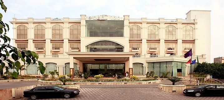 undefined Hotel Eqbal Inn 4