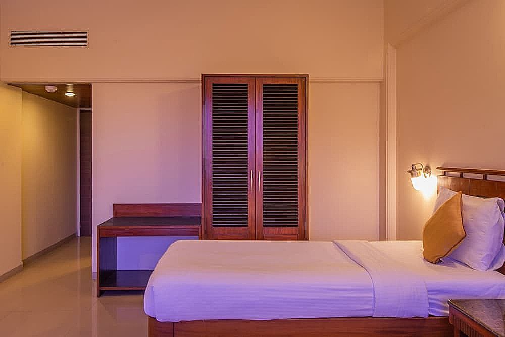 Nanutel Margao Deluxe Twin Room 4