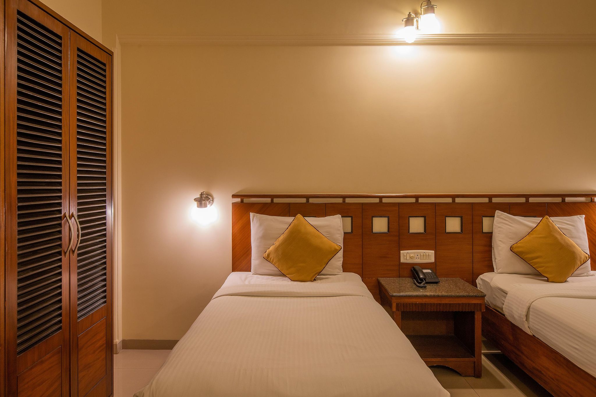 Nanutel Margao Deluxe Twin Room 3