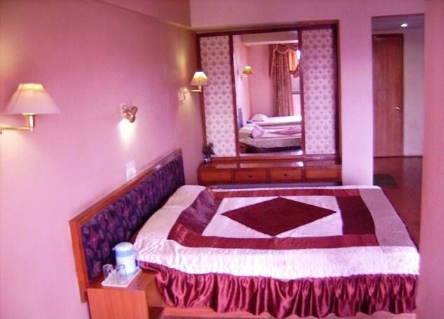 undefined Collection O Shiva's Regency 8