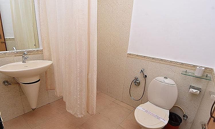 Silver Sands Holiday Village Standard Room