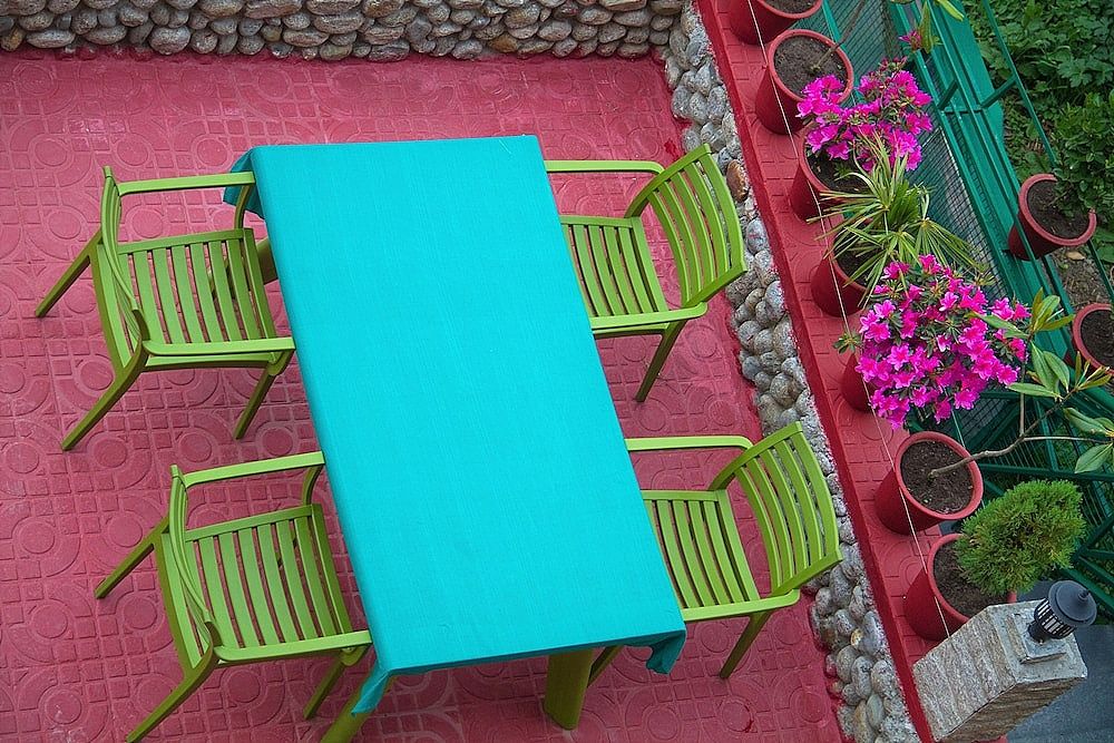 Vyas Vatika - Wooden exotic Resort (Jogni Waterfall & Rohtang pass Views)