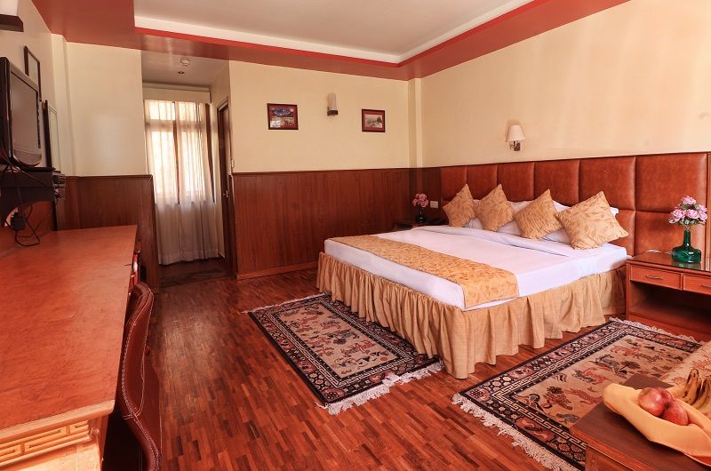 Yarlam Resort Deluxe Room 2