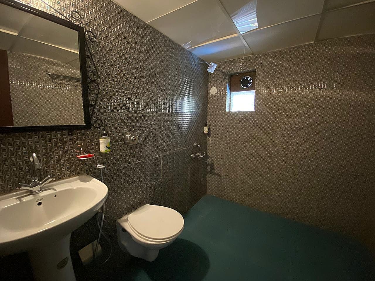 Hotel Linda by Dia Hotels Deluxe Room 9