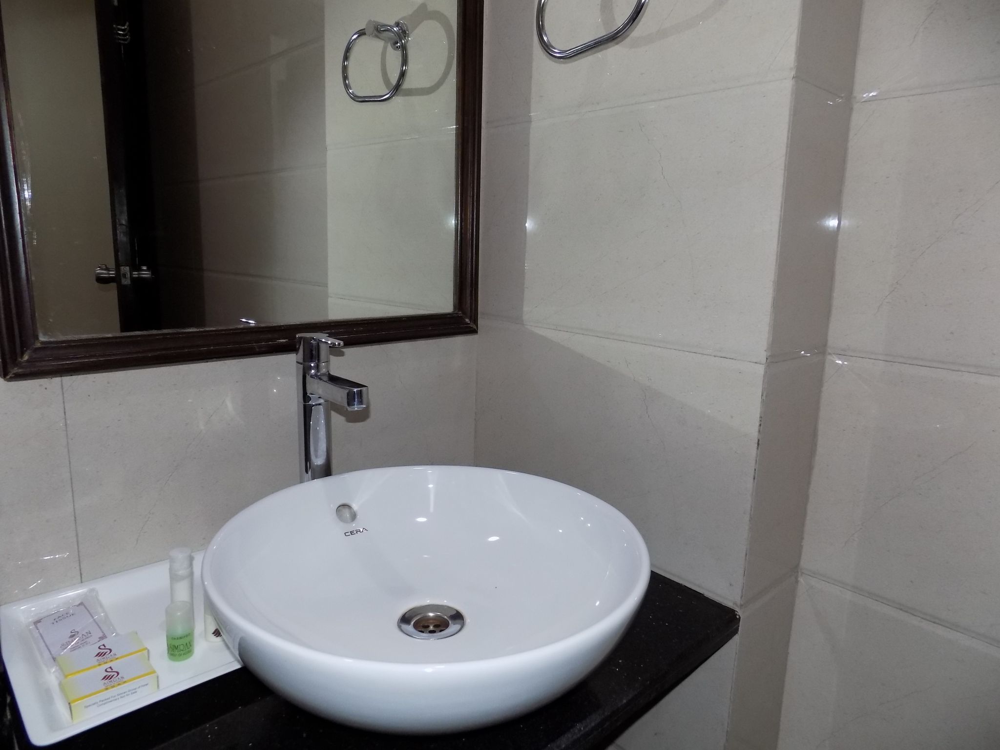 Hotel Simran (Raipur Junction) Superior Room 5