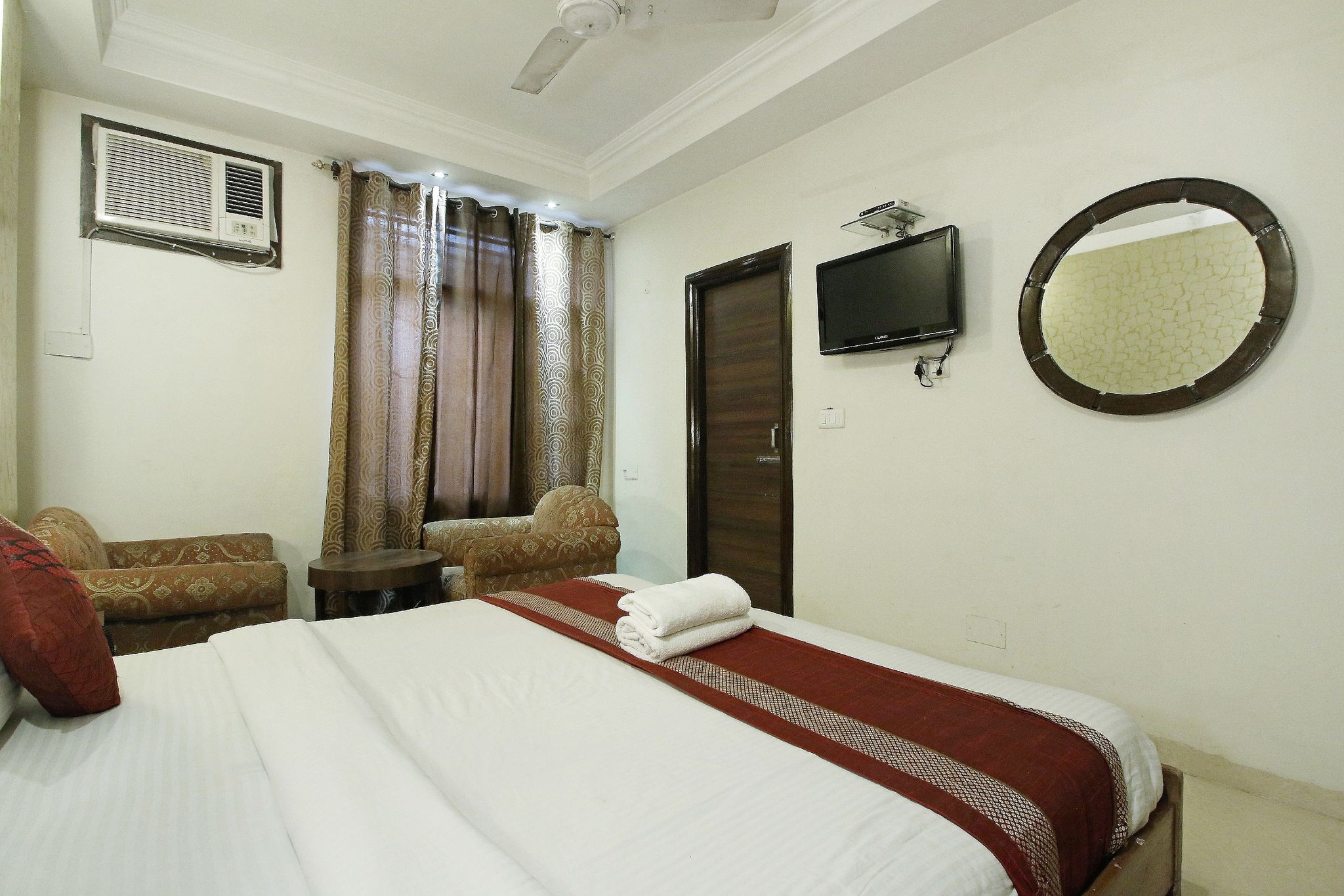 Hotel Diamond inn Deluxe Room 8