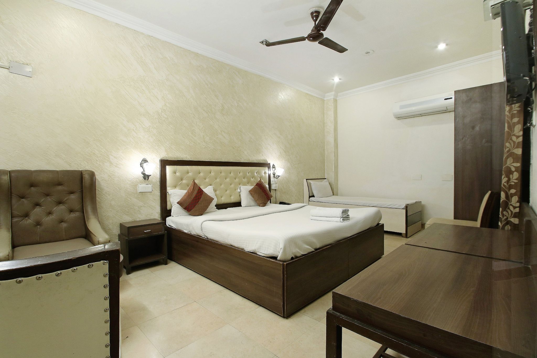 Hotel Diamond inn Deluxe Room 7