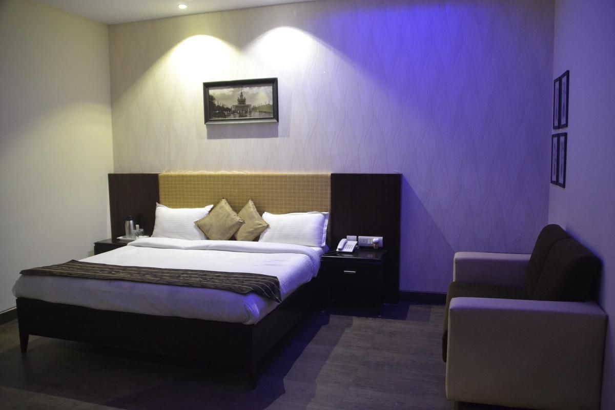 Hotel Shrinath Palace Crown Executive Room 2