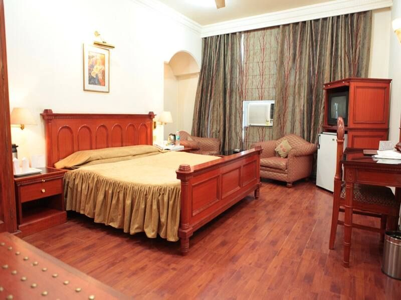 undefined Hotel Rajmahal 4