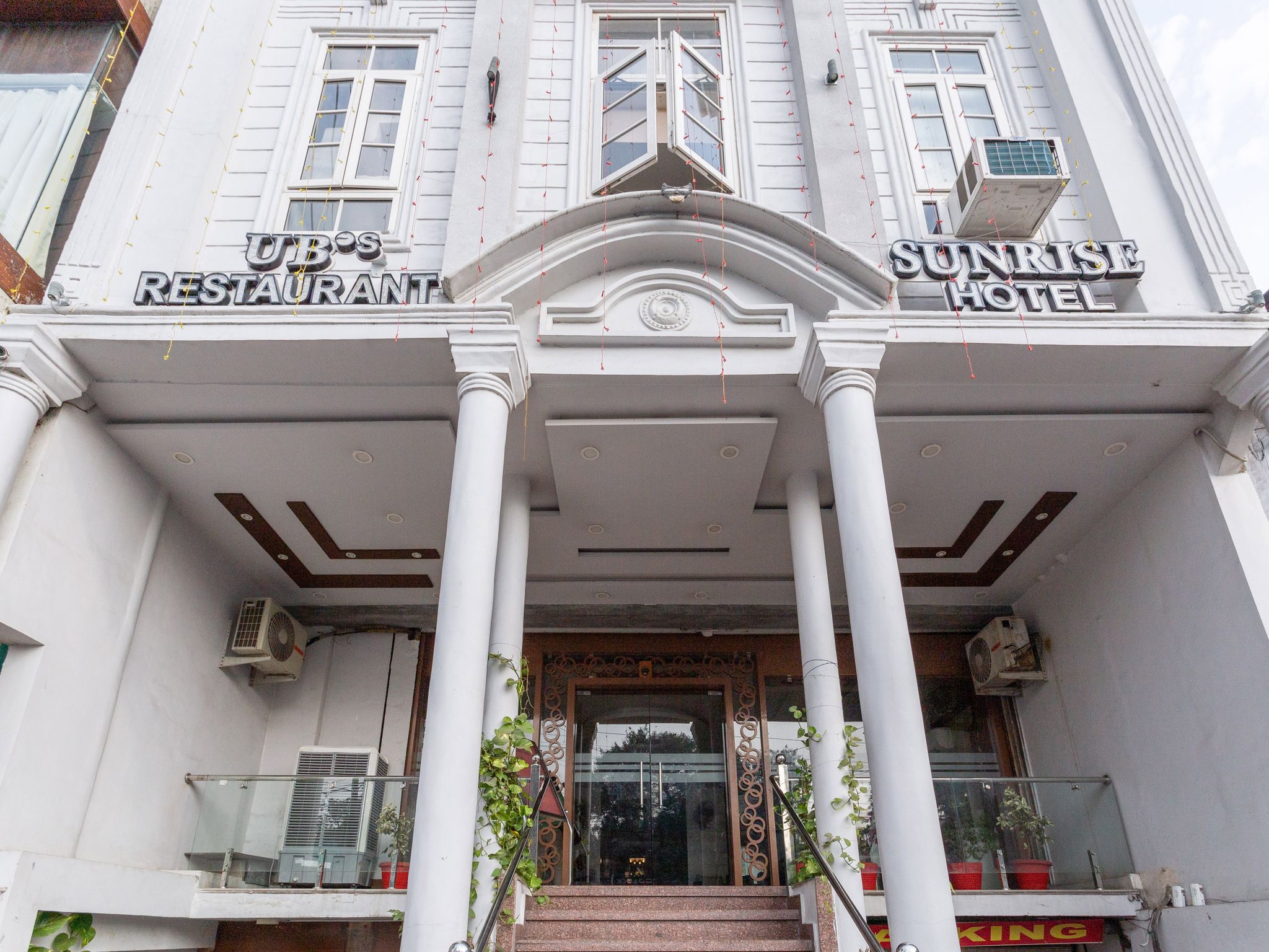 undefined Sunrise Hotel 7