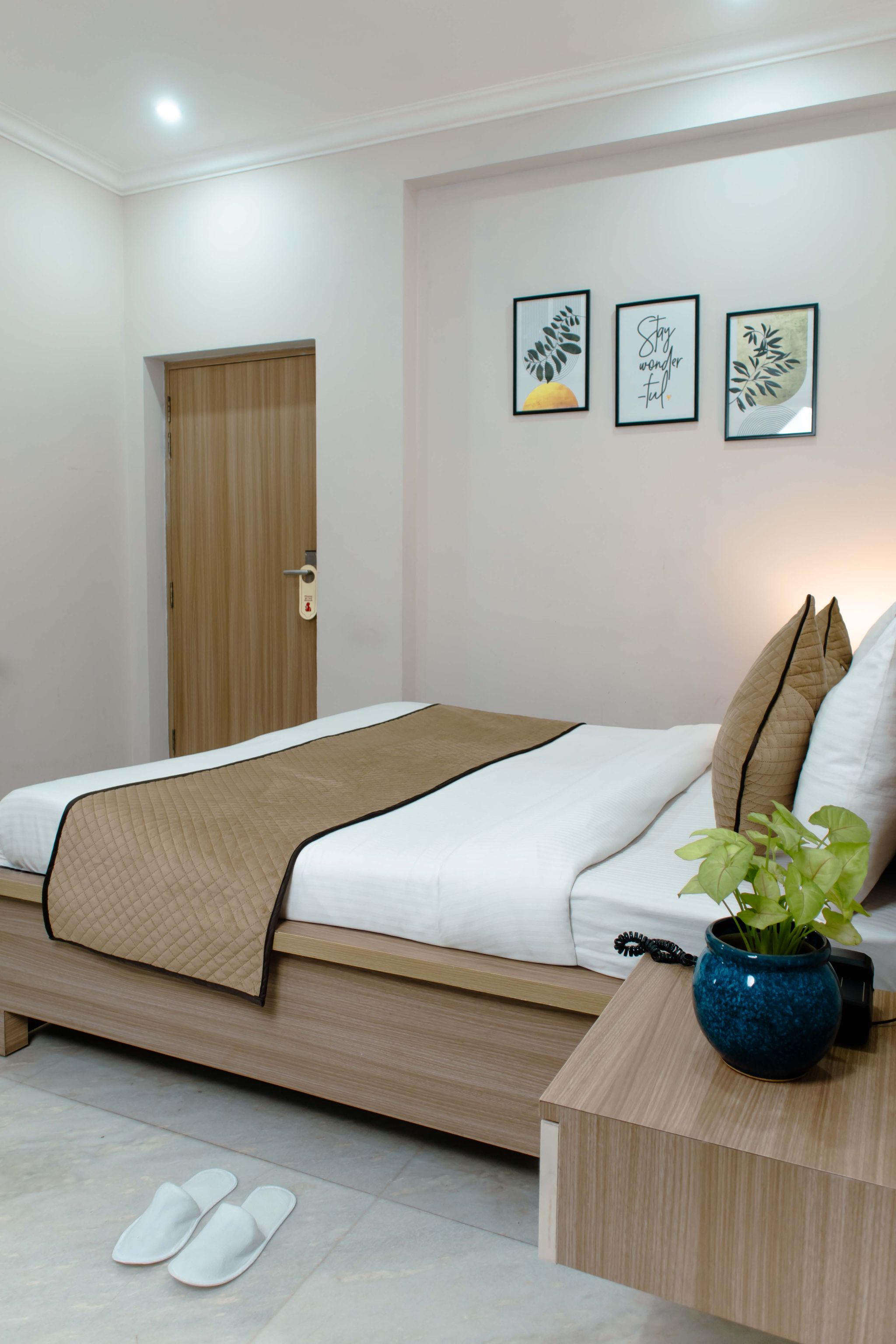 STEPiNN - Ess Kay Ess Villa Deluxe Room 11