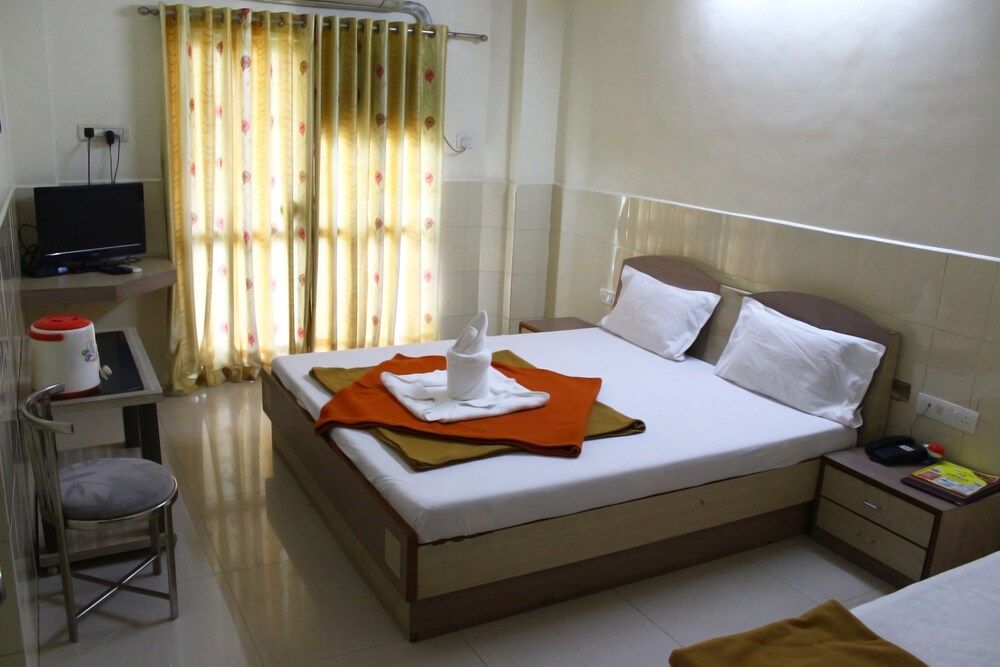 Hotel Krishna Park Resort Executive Room 3