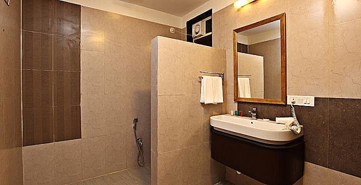 The Golden Suites & Spa 1 BHK Suite 2