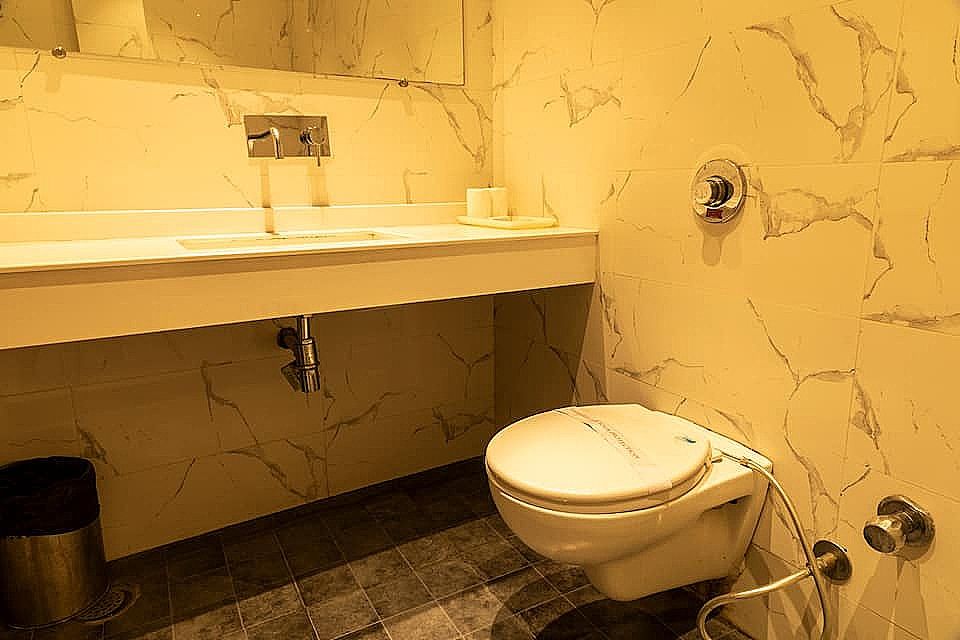 undefined Hotel Le Golden - Amritsar 6