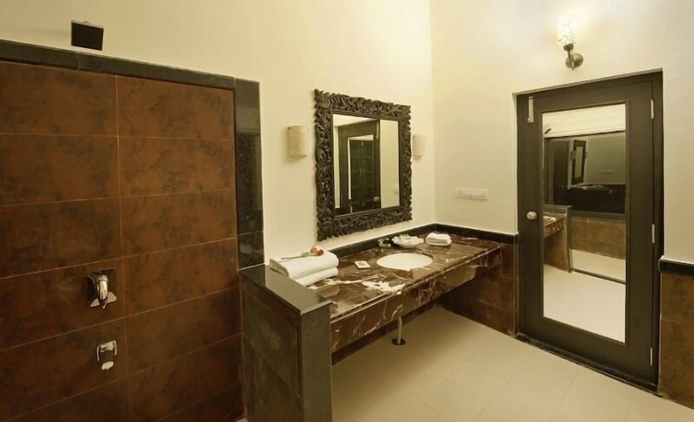 The Wild Retreat Deluxe Room, Valley View 8