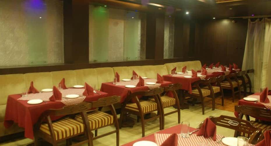 undefined Hotel Capri 3