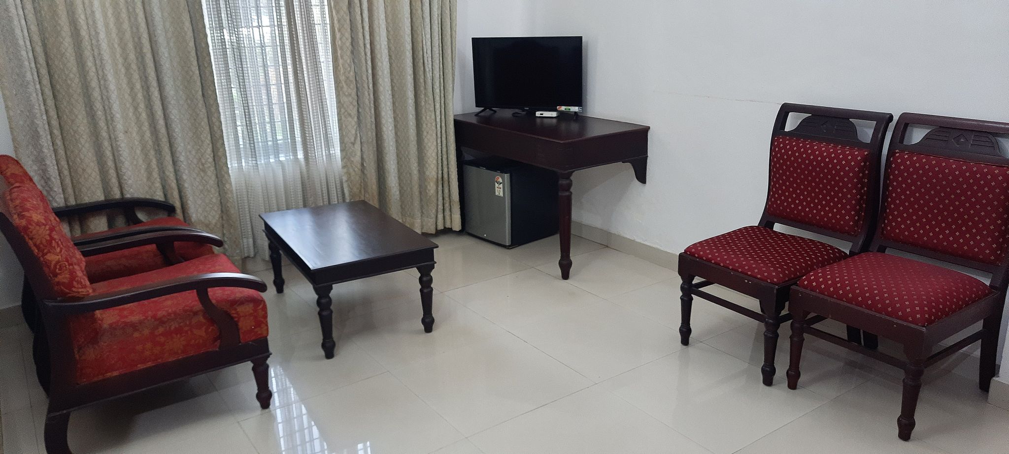 Deluxe Room Queen Bed AC