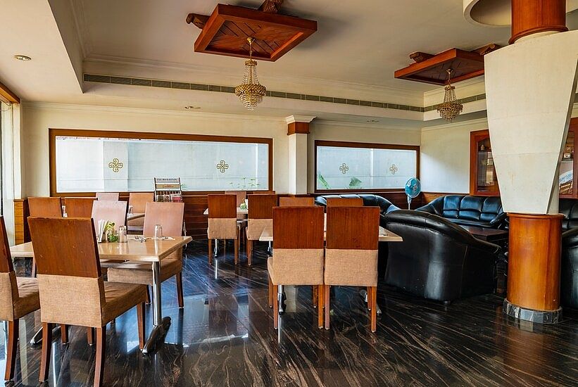 Food & Dining