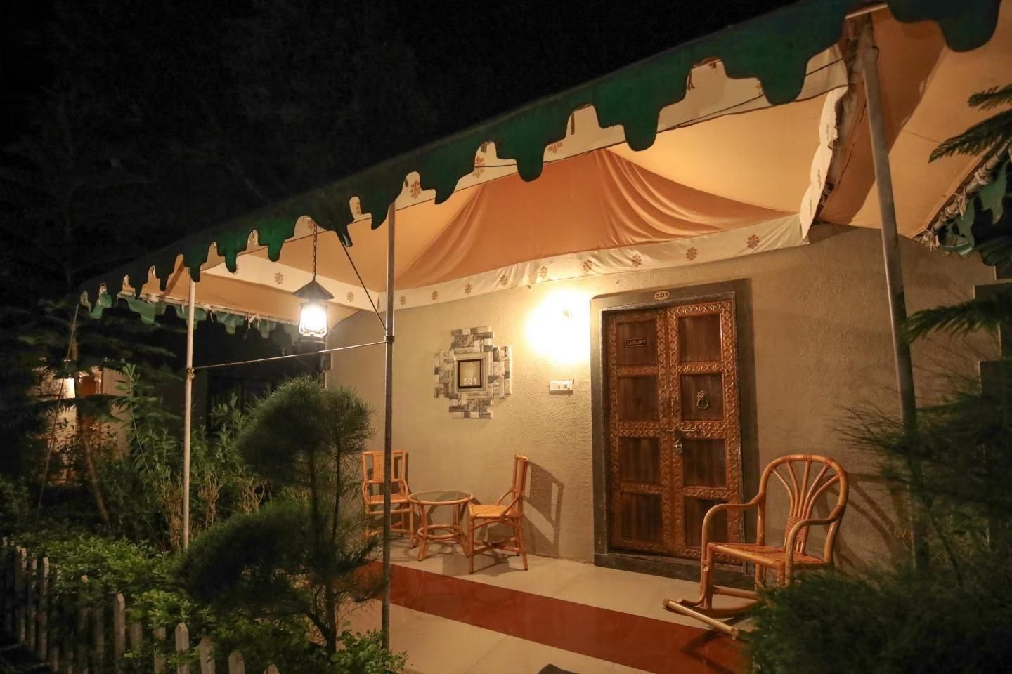Hotel Exterior