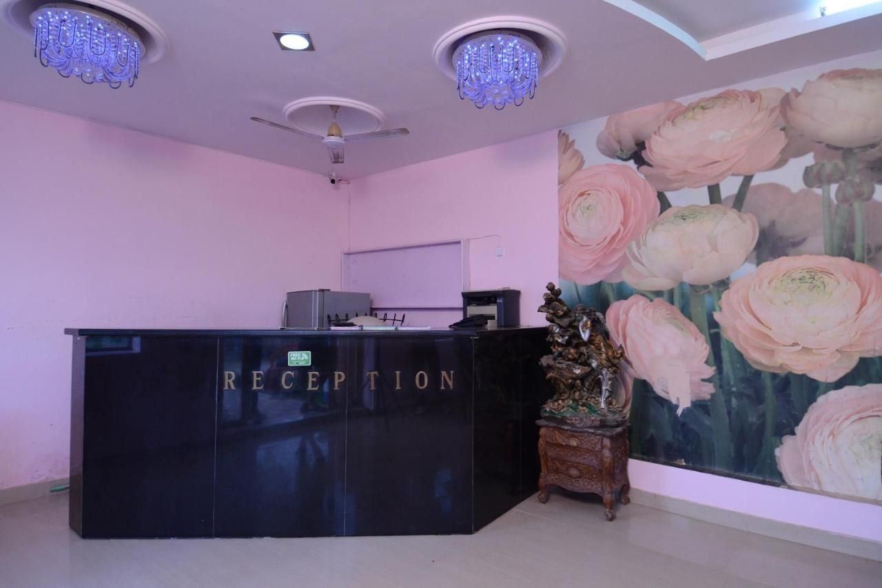 undefined Hotel O Ranibagh Palace 2