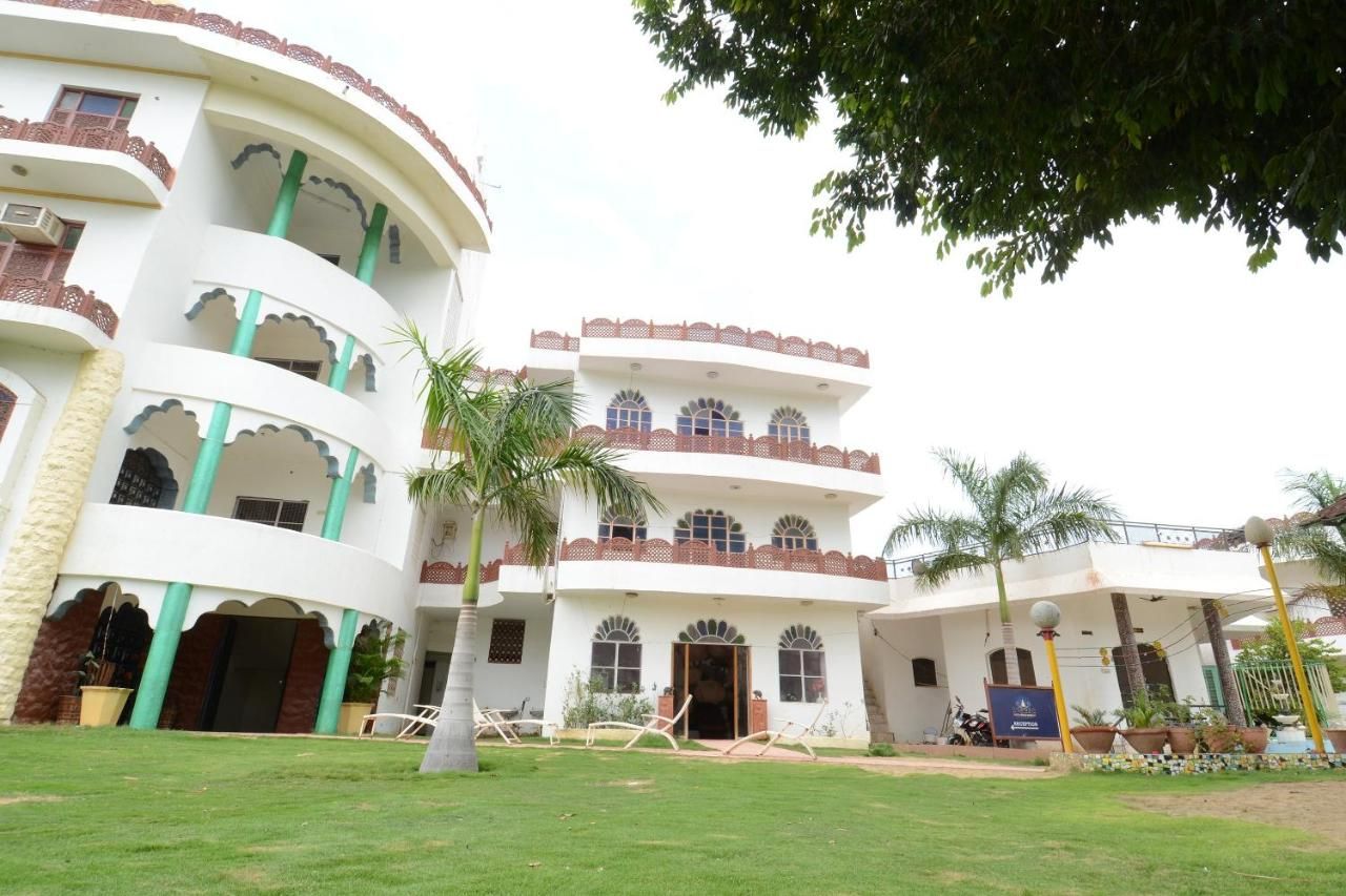 undefined Hotel O Ranibagh Palace 8