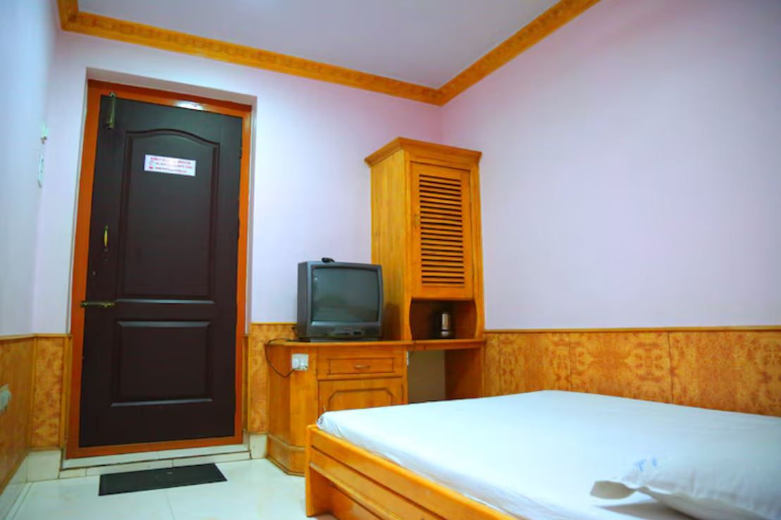 Double Occupancy AC Room OLD BLOCK