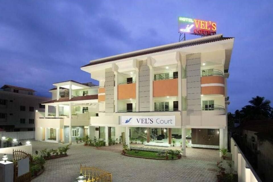 undefined Vel's Court