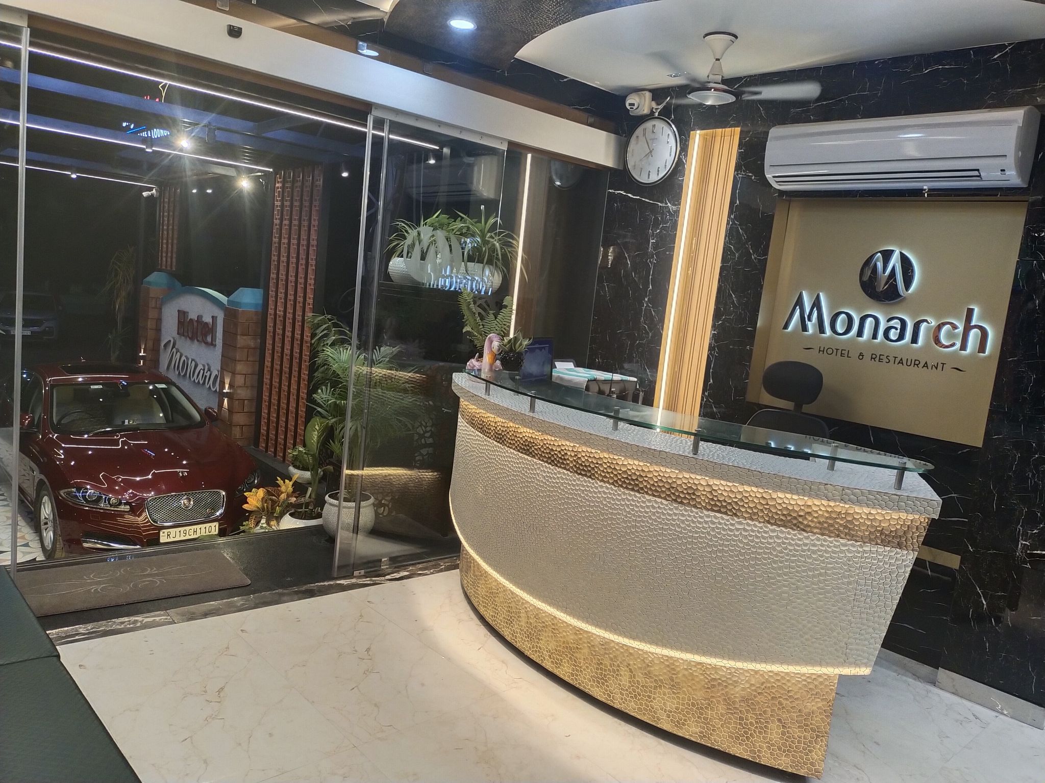 undefined Hotel Monarch 3