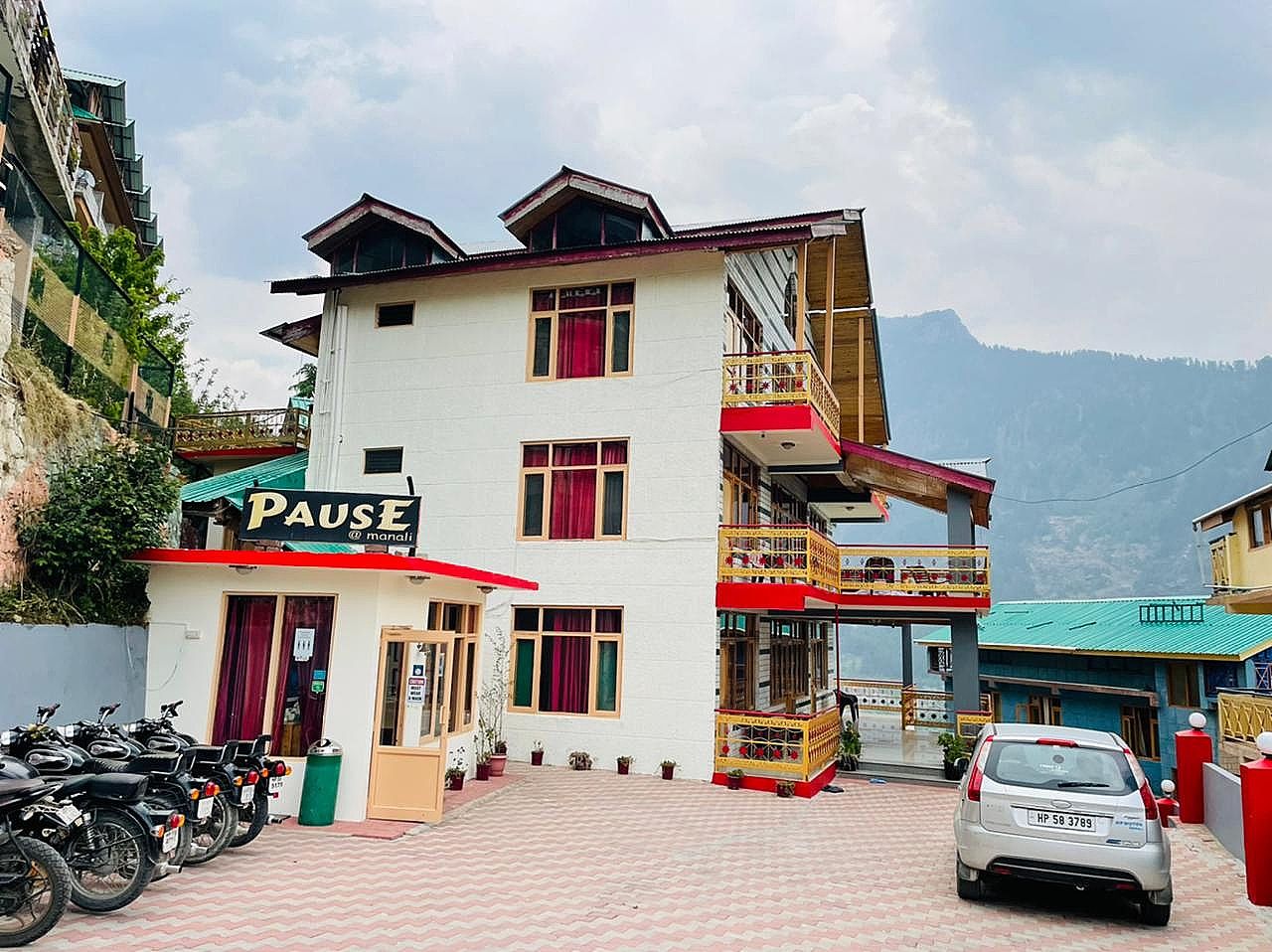 undefined Pause At Manali 9