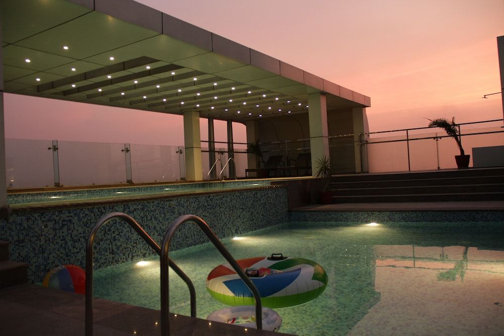 undefined Stella Hotel 3