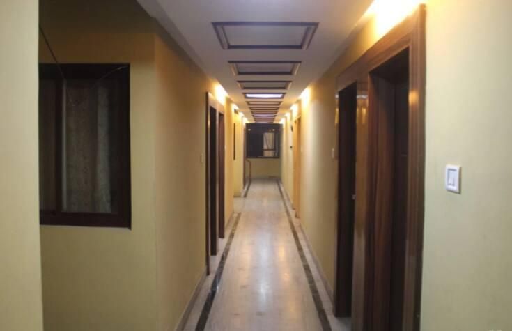 undefined Hotel Shakun 4