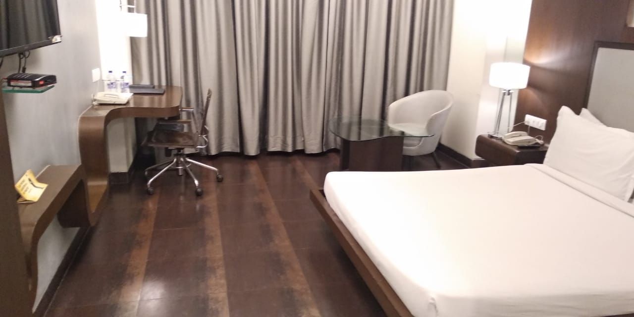 COCOON Luxury Business Hotel Club Room - One-way transfer 4