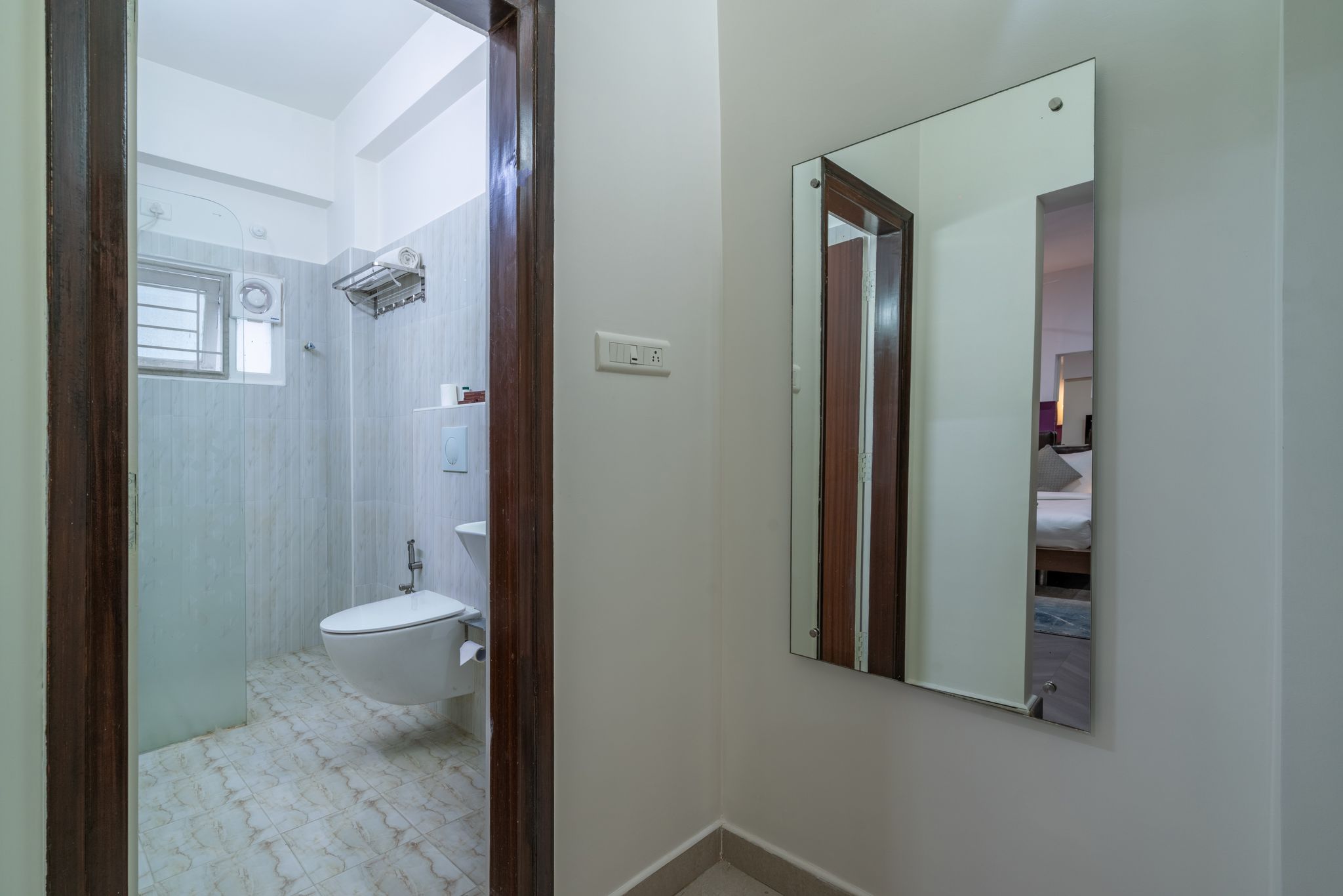 Hotel Serenity La Vista Deluxe Double Room 8